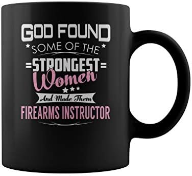 Инструктор по огнестрелните оръжия Най-Силната Жена Пост Чаша